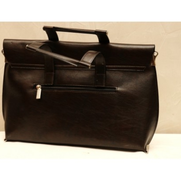 NGucci Leather attache bag brand new  with tags. - Picture 2 of 9